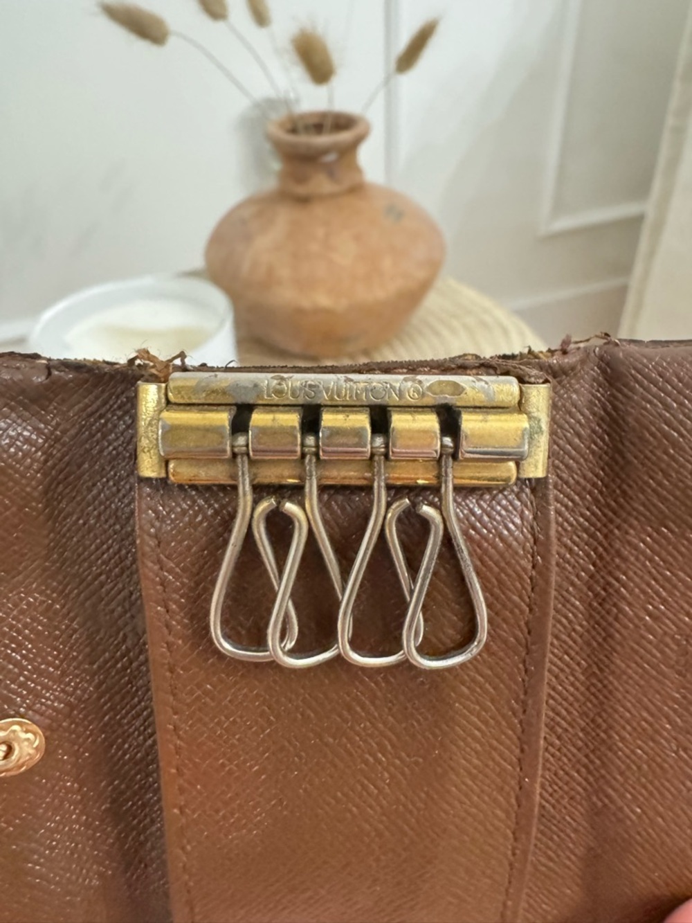 ✅AUTH✅LOUIS VUITTON MONOGRAM Snap Key Holder - Picture 7 of 11
